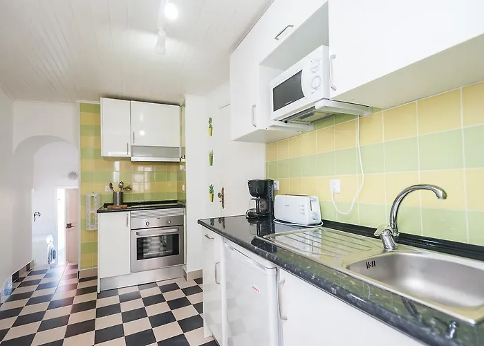 Castelo Terrace Apartment Lisbon